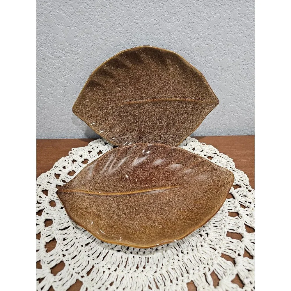 Two Oneida Brown‎ Leaf Serving/Appetizer Dishes